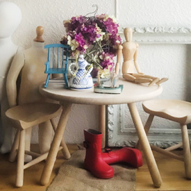 �Ҷ��ΰػҤȥơ��֥�Υ������